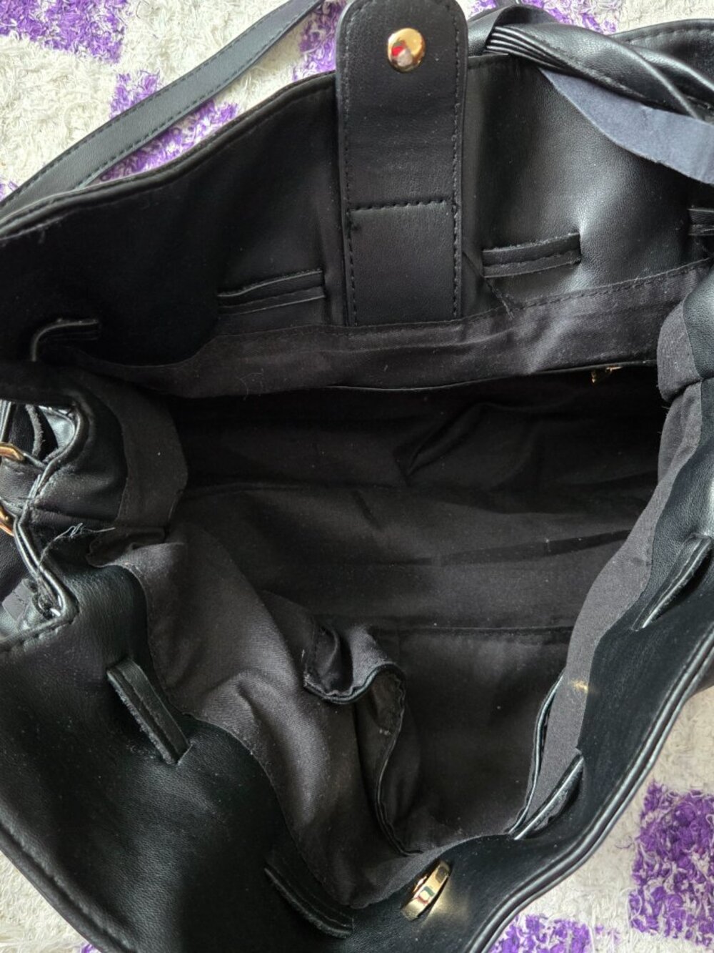 Purse - Picture 2 of 2